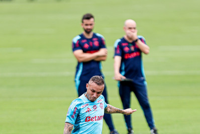 Na mira do Grêmio, Everton Cebolinha prioriza mundo árabe