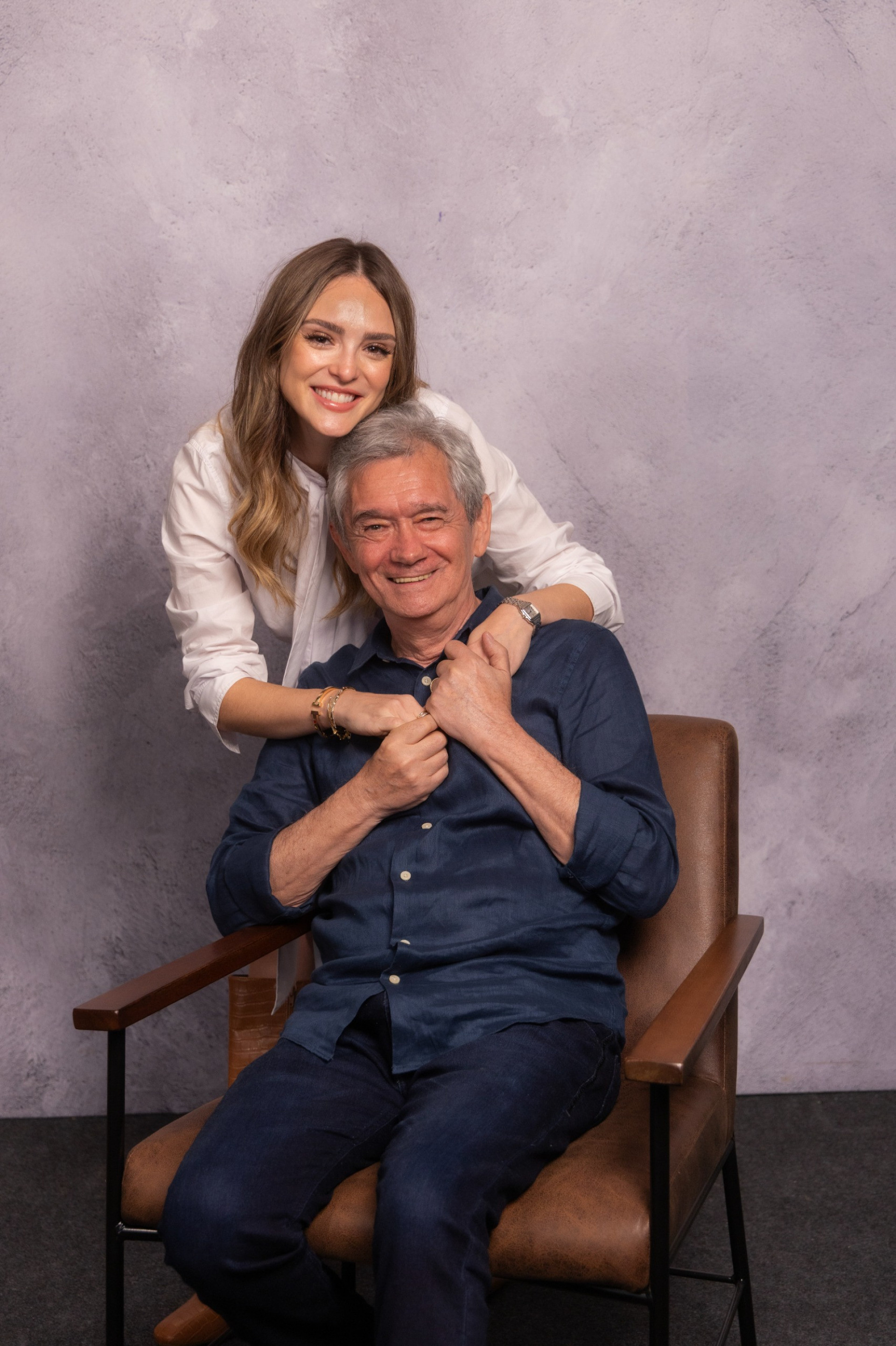 Isabelle Drummond e Serginho Groisman - Globo ? Beatriz Damy