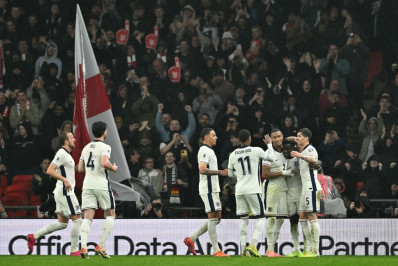 Inglaterra mantém 100% nas Eliminatórias, e Itália se aproxima de repescagem