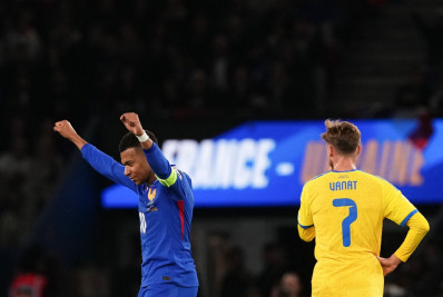 Mbappé marca dois, França goleia Ucrânia e vai à Copa do Mundo de 2026
