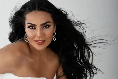 Gardênia Cavalcanti celebra homenagem de escola de samba