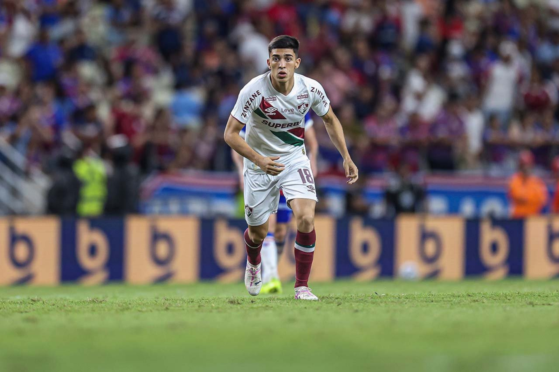 Se sair do Fluminense, Lezcano seguirá no Brasil, garante pai do jogador