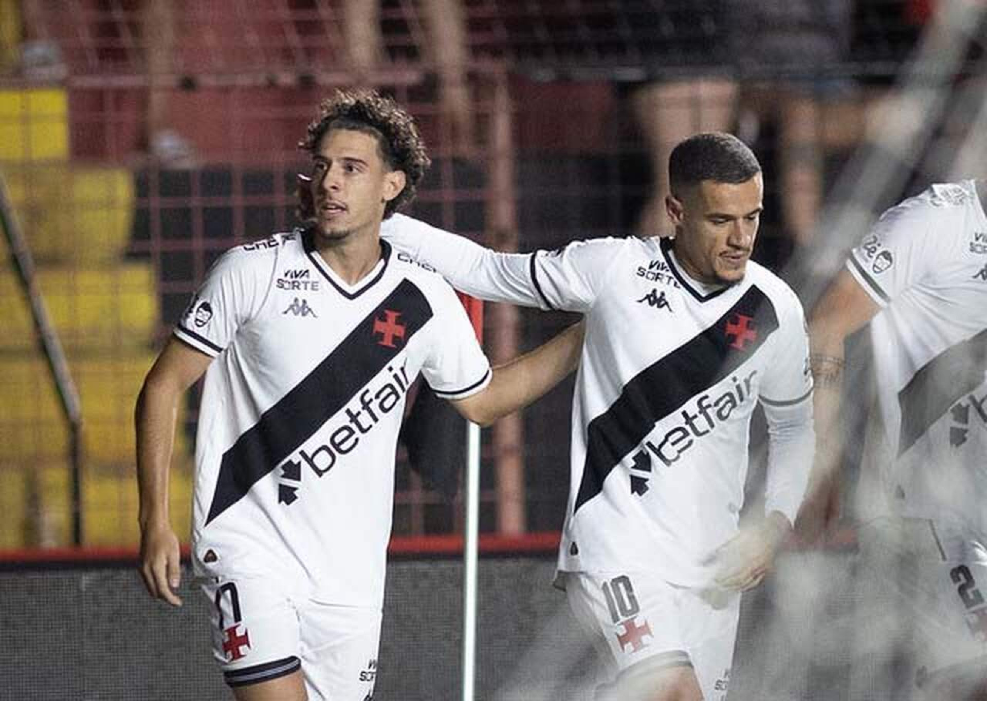 Diniz estuda mudança tática no Vasco para o jogo contra o Grêmio