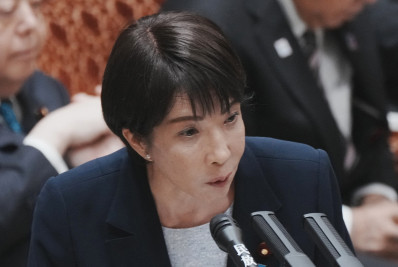 Primeira-ministra japonesa afirma que dorme apenas de duas a quatro horas por noite