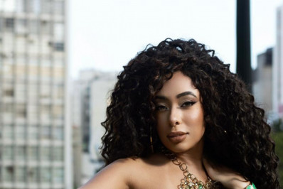 Gabi Evaristo é a nova musa do Império Serrano