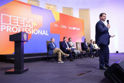 'Diploma cada vez tem menos relevância', diz Tarcísio às vésperas do 2º dia de prova do Enem