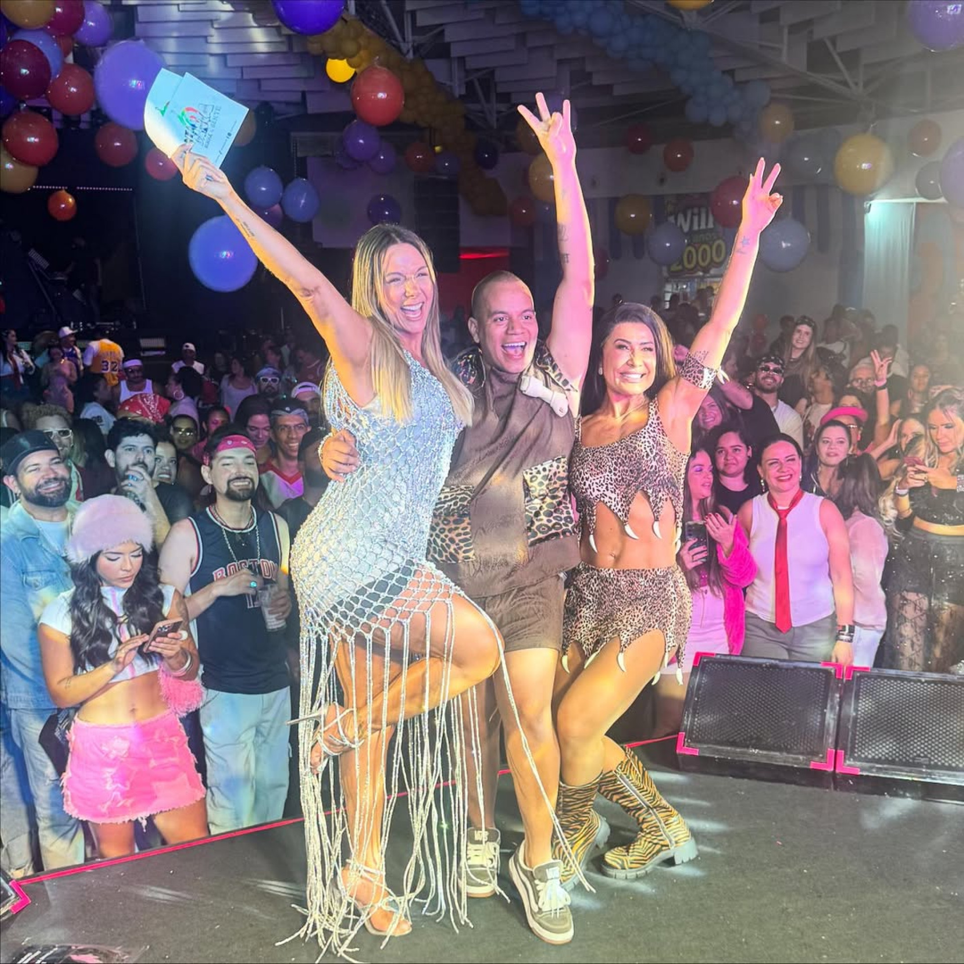 Carla Perez e Scheila Carvalho se reencontram em festa de Will Bettencourt  - Reprodução / Instagram