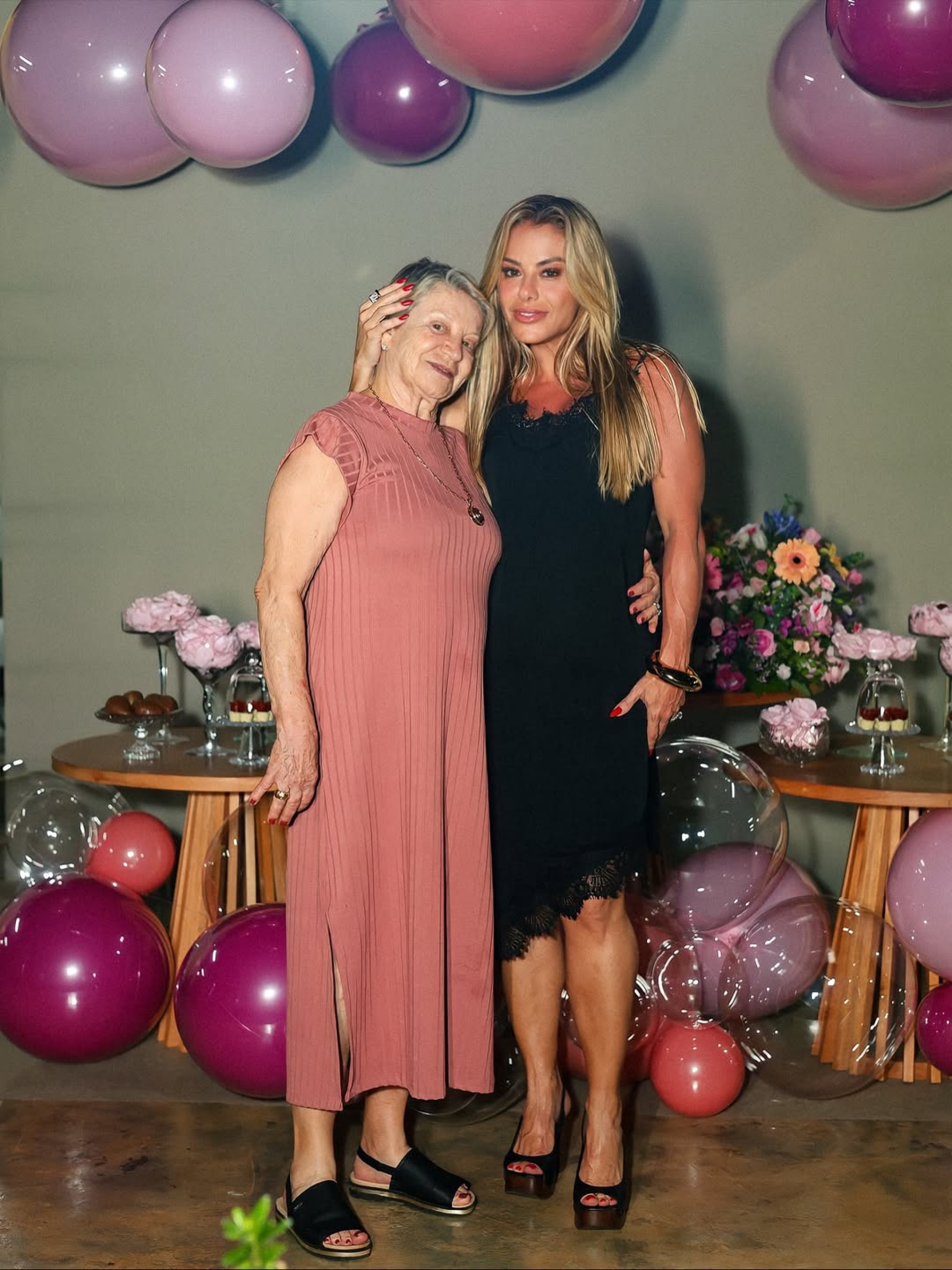 Poliana Rocha e a mãe, Eponina - Reprodução / Instagram