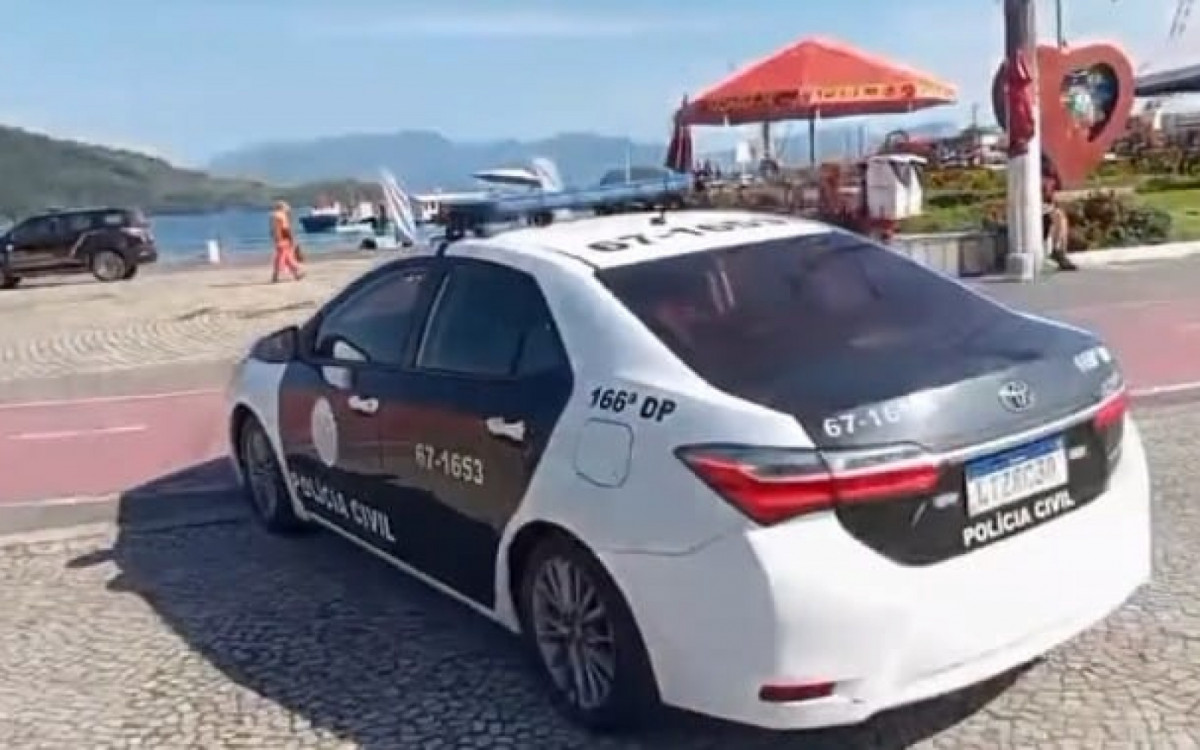 A polícia procura mais integrantes da quadrilha e armas usadas na ação criminosa