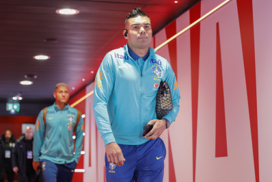 Casemiro vê primeiro tempo 'quase perfeito' e cita cobrança de Ancelotti: 'Um pouco chato'