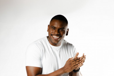 Sala Nelson Pereira recebe o espetáculo Acima dos 20 com LD