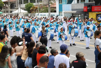 Araruama comemora Proclamação da República com desfile cívico