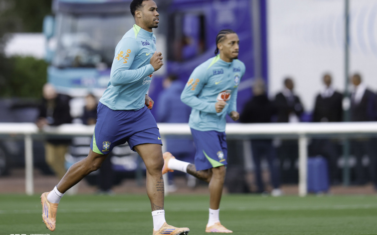 Gabriel Magalhães em treino da seleção brasileira