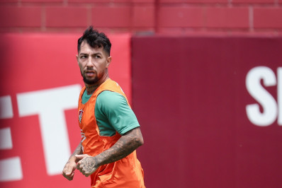 Acosta afirma que pode jogar ao lado de Ganso: ‘Faz coisas magníficas’