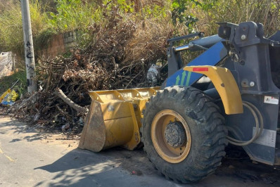 Secretaria de Serviços Públicos retira mais de 1.500 toneladas de lixo das ruas