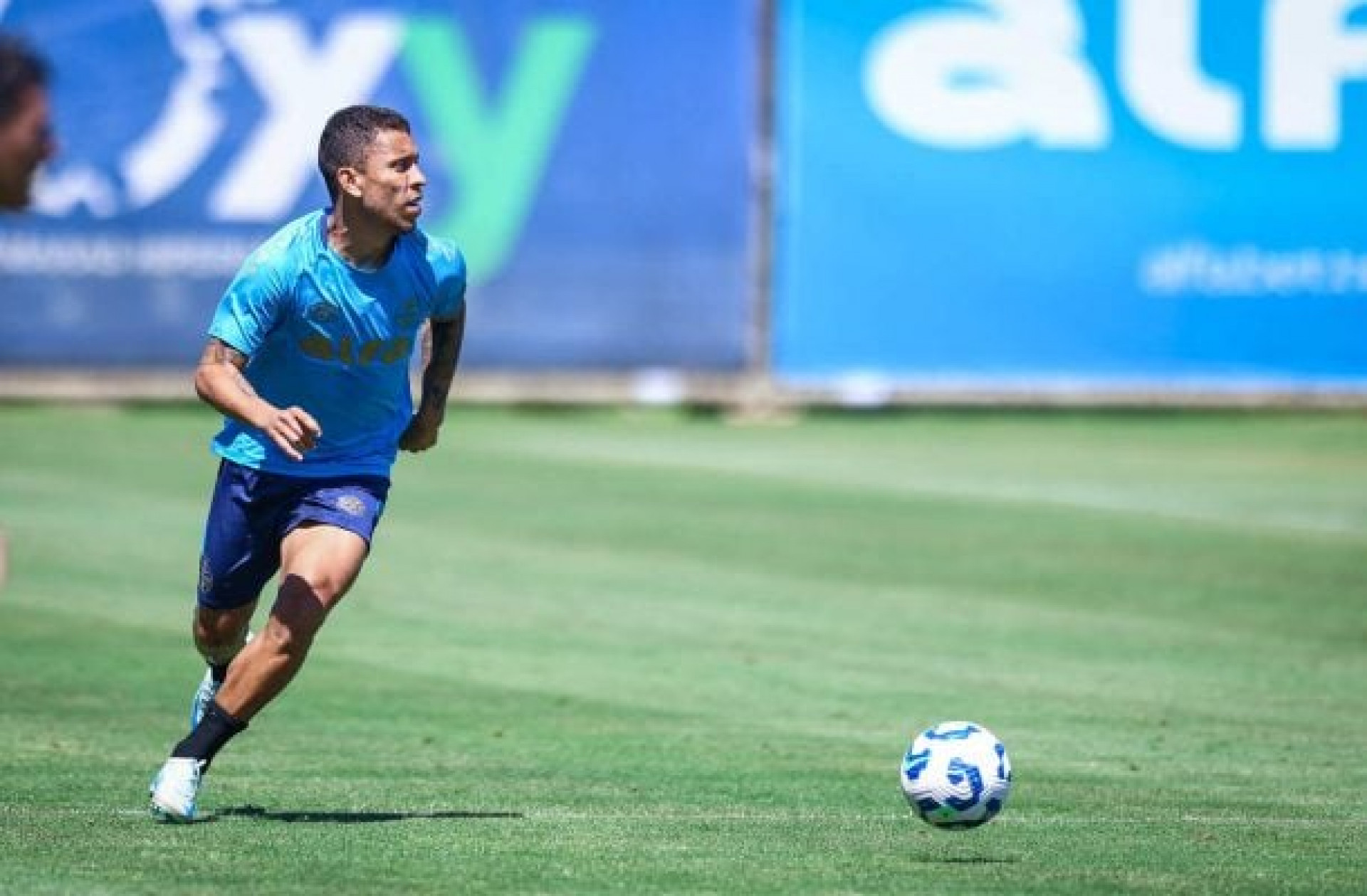 Grêmio terá mudanças na lateral direita, zaga e meio para duelo contra o Vasco