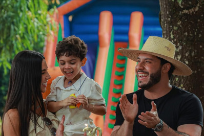 Léo, filho Murilo Huff, faz pedido inusitado à madrasta: 'Neném'