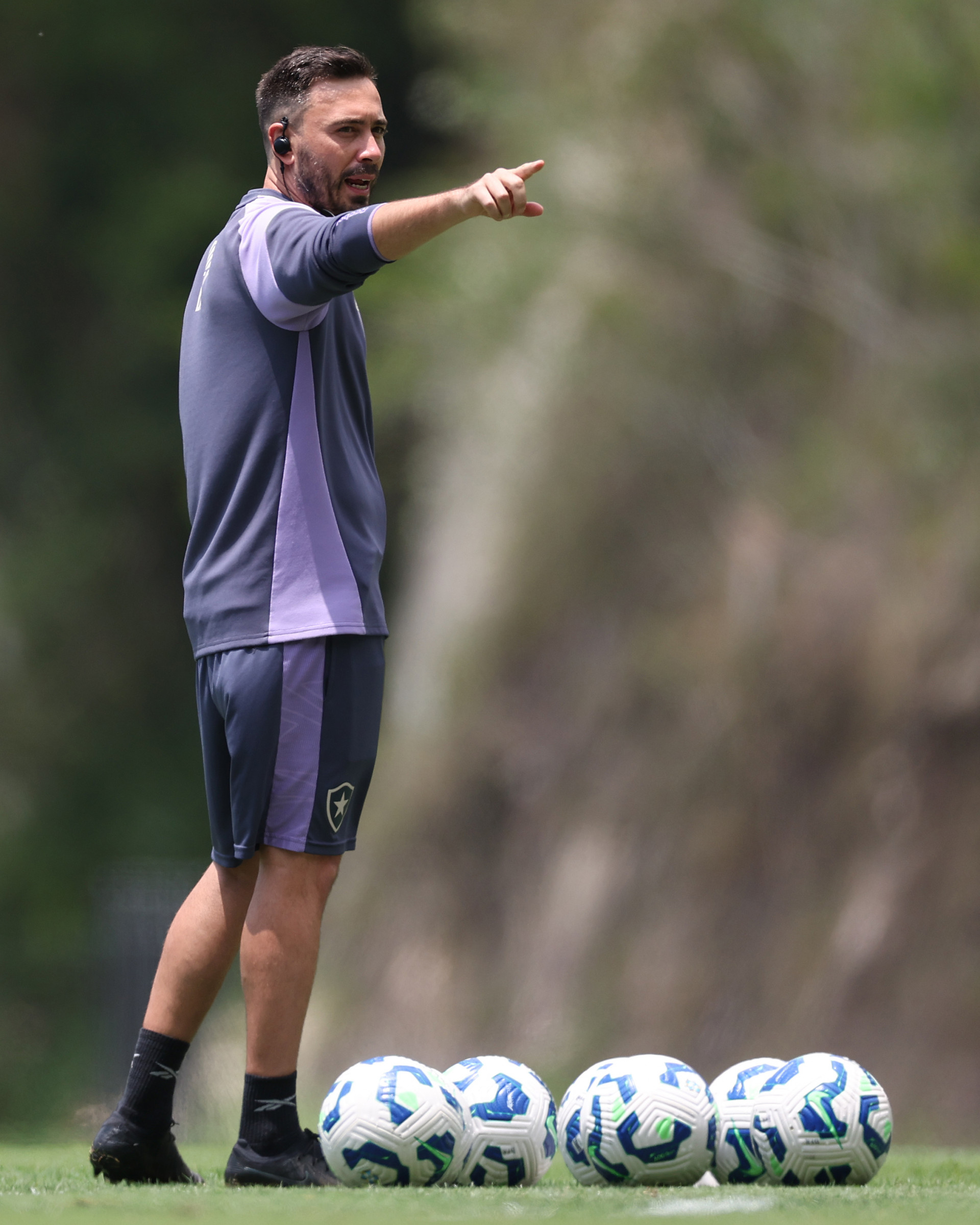 Davide Ancelotti é técnico do Botafogo