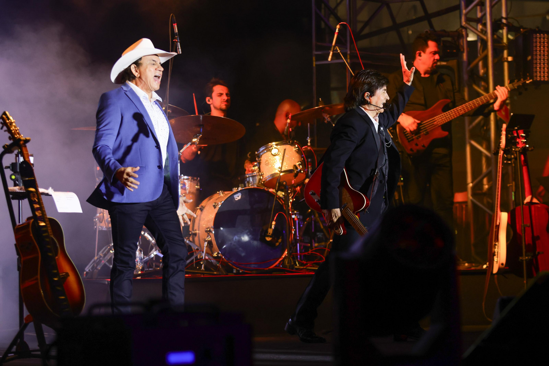 Chitãozinho e Xororó fazem show em navio - Lucas Ramos / Brazil News