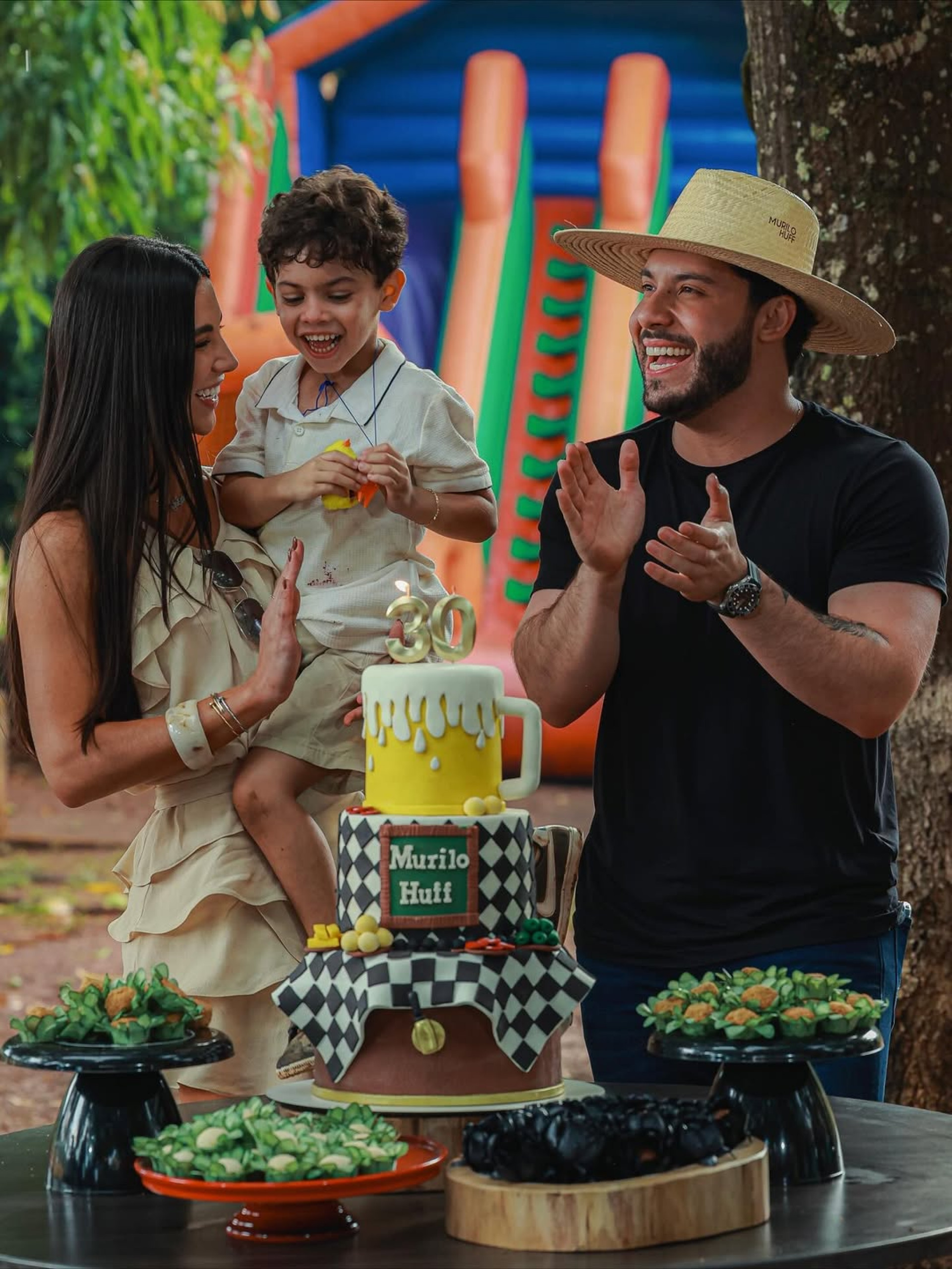 Gabriela Versiani, Léo e Murilo Huff - Reprodução / Instagram