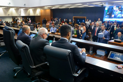 Alerj aprova aposentadoria integral para policiais civis feridos em operações