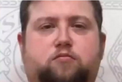 Preso por pedofilia, professor usou IA para fazer vídeos sexuais com alunas