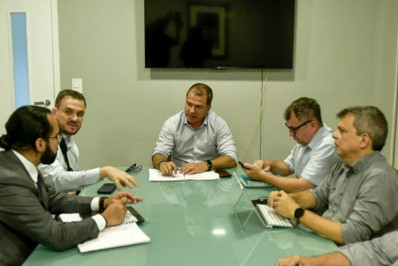 Em exercício por 10 dias, prefeito inicia a gestão planejando e inaugurando UBSF