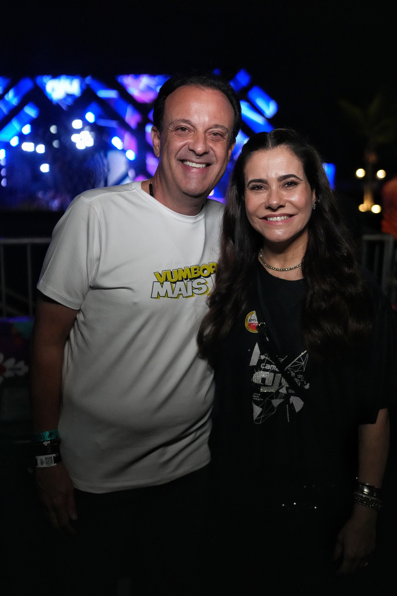 O secretário de Governo do Estado do Rio de Janeiro, André Moura, e a esposa, Lara, acompanharam de perto a energia do Pré-Caju 2025 e foram muito cumprimentados pelos foliões