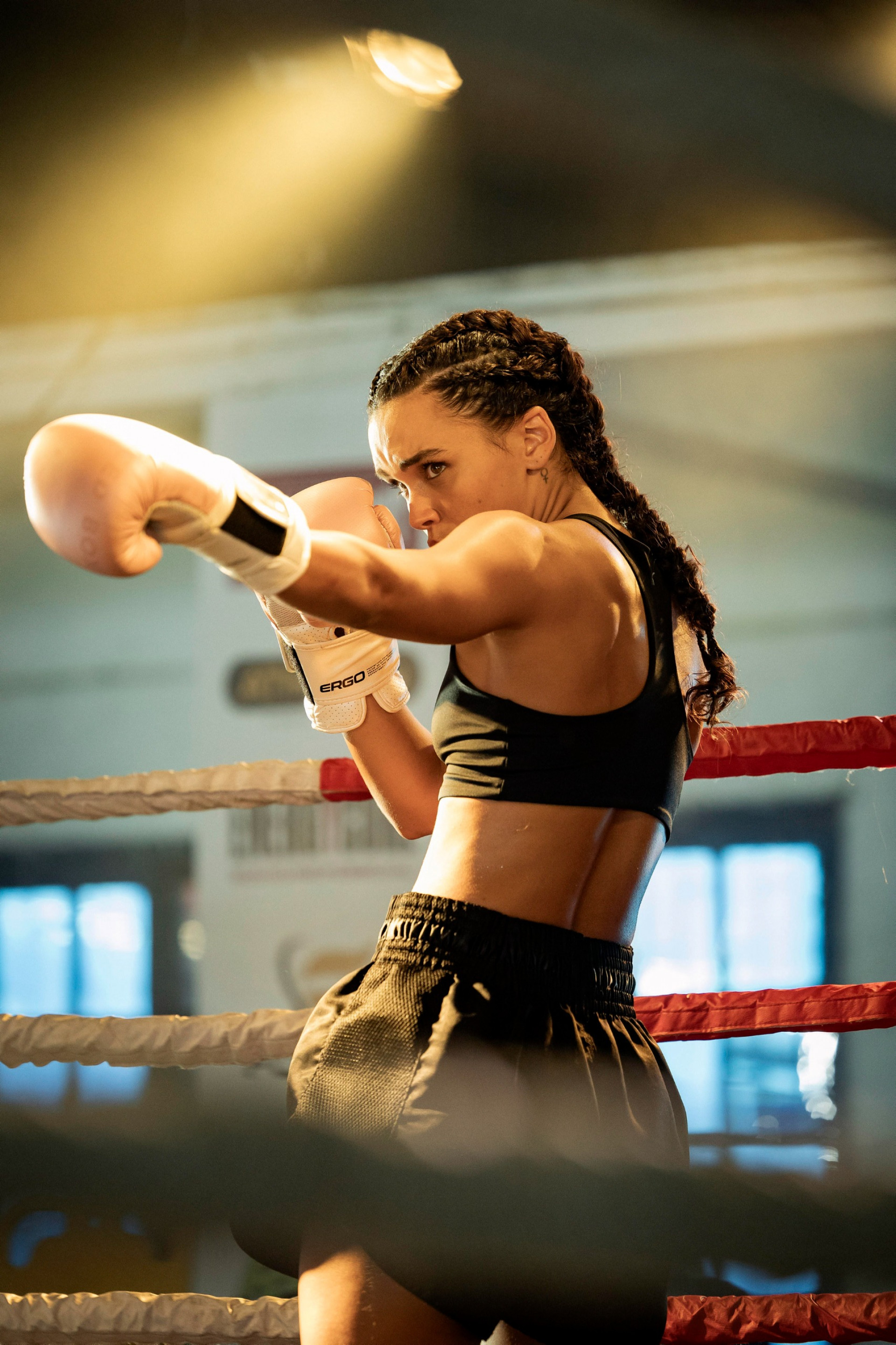 Int&eacute;rprete de B&aacute;rbara em 'Dona de Mim', Giovana Cordeiro fala sobre tran&ccedil;as - Divulga&ccedil;&atilde;o / TV Globo