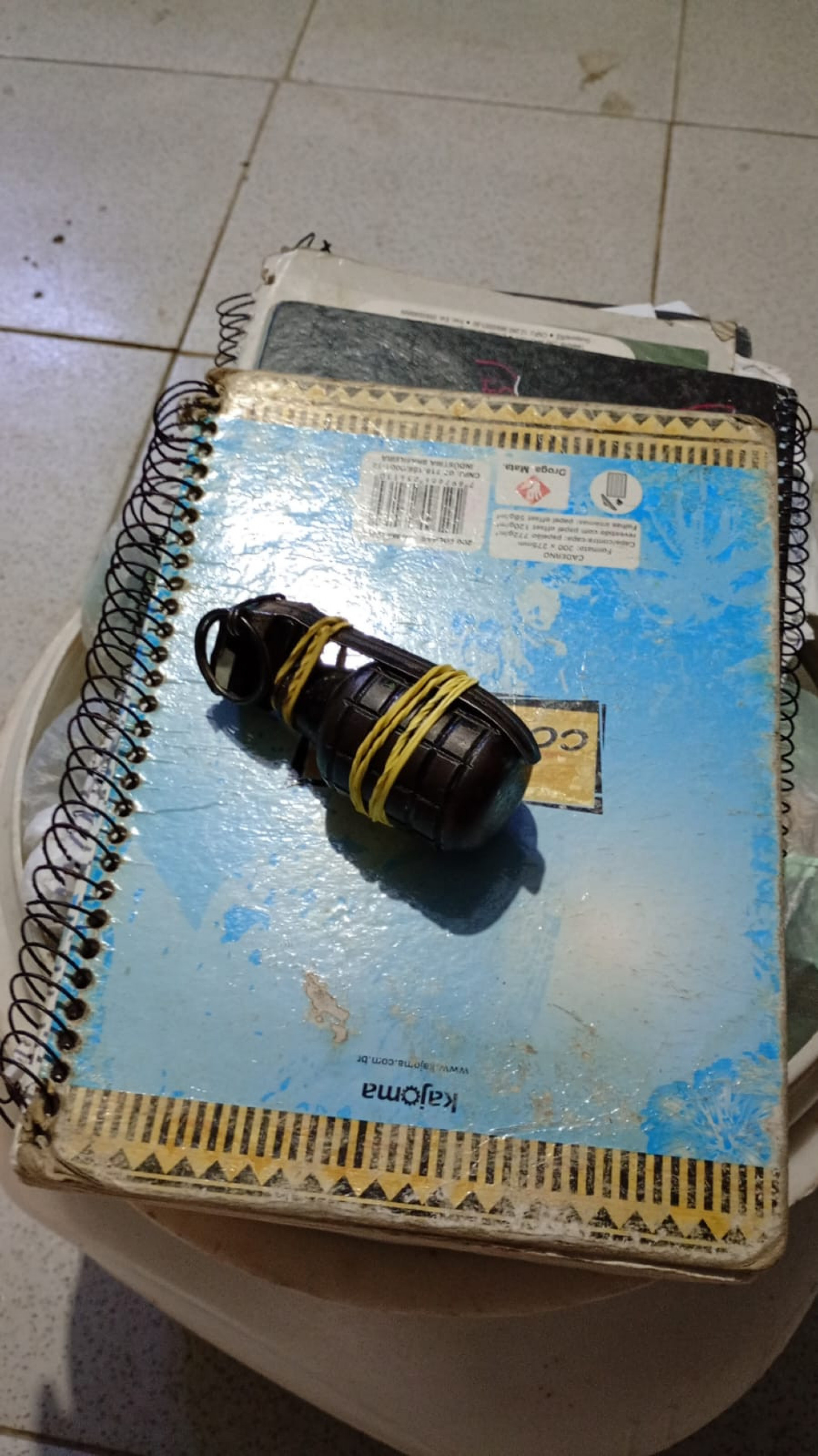 Al&eacute;m das drogas, granadas tamb&eacute;m foram apreendidas  - Divulga&ccedil;&atilde;o / Pol&iacute;cia Civil