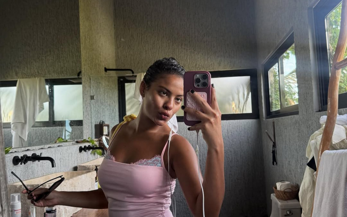 Bella Campos curte férias - Reprodução/Instagram