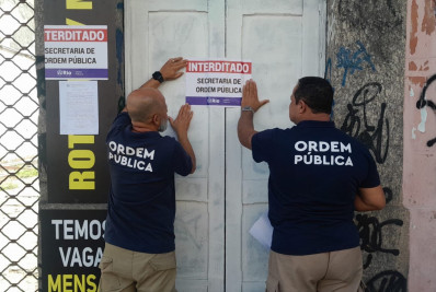 Estacionamentos irregulares em prédios históricos são interditados no Centro do Rio