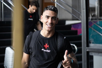 Vasco anuncia renovação de Puma Rodríguez até o fim de 2027