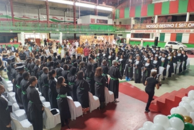 Caxias realiza cerimônia de formatura de agentes comunitários de saúde