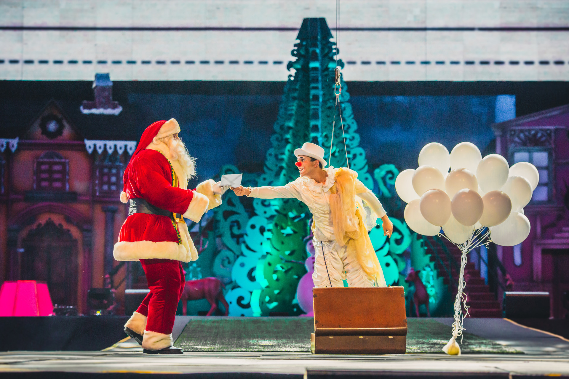 Espet&aacute;culo 'Uskoa - O Sonho do Papai Noel' leva a magia do Natal ao Rio - Divulga&ccedil;&atilde;o / Sergio Azevedo