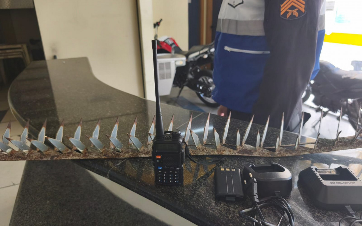 Lança pontiaguda usada por criminosos foi apreendida