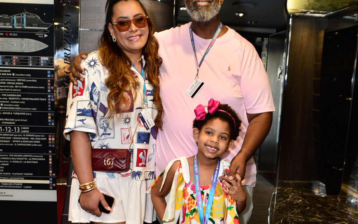 Péricles, Lidiane Faria, e a filha, Maria Helena