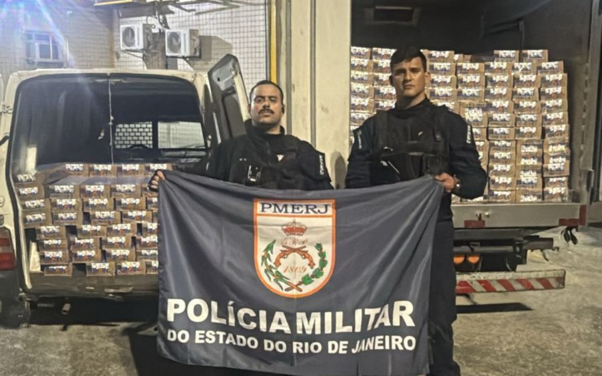 Carga de leite apreendida em Inha&uacute;ma - Divulga&ccedil;&atilde;o