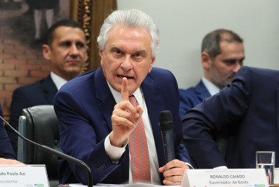 Governador de Goiás diz que resposta contra prisão de Bolsonaro virá do povo e das ruas nas eleições