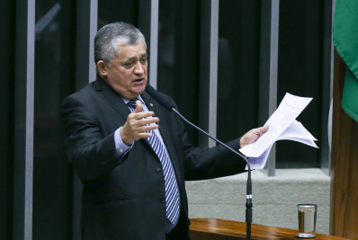 Líder do governo na Câmara diz que STF não se curvou diante das ameaças golpistas