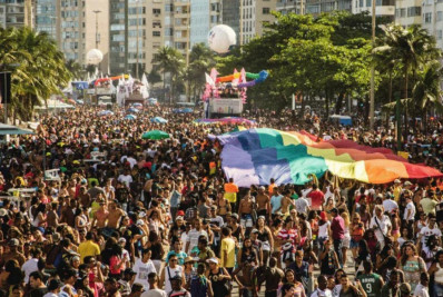 Parada do Orgulho LGBTI+ Rio chega à 30ª edição com esquema especial e serviços em Copacabana; confira