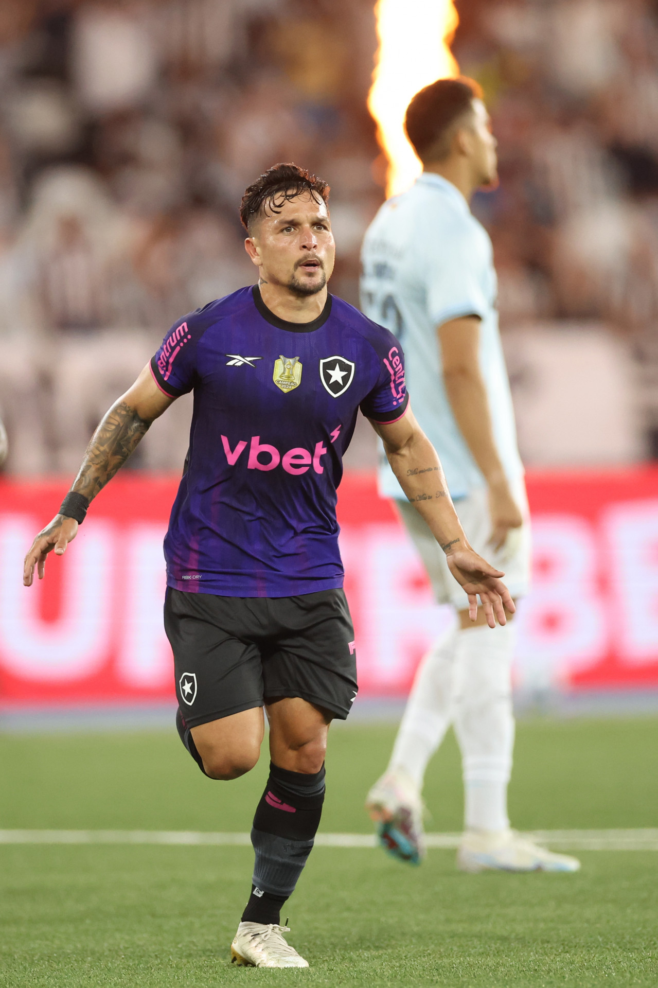 Artur em a&ccedil;&atilde;o pelo Botafogo