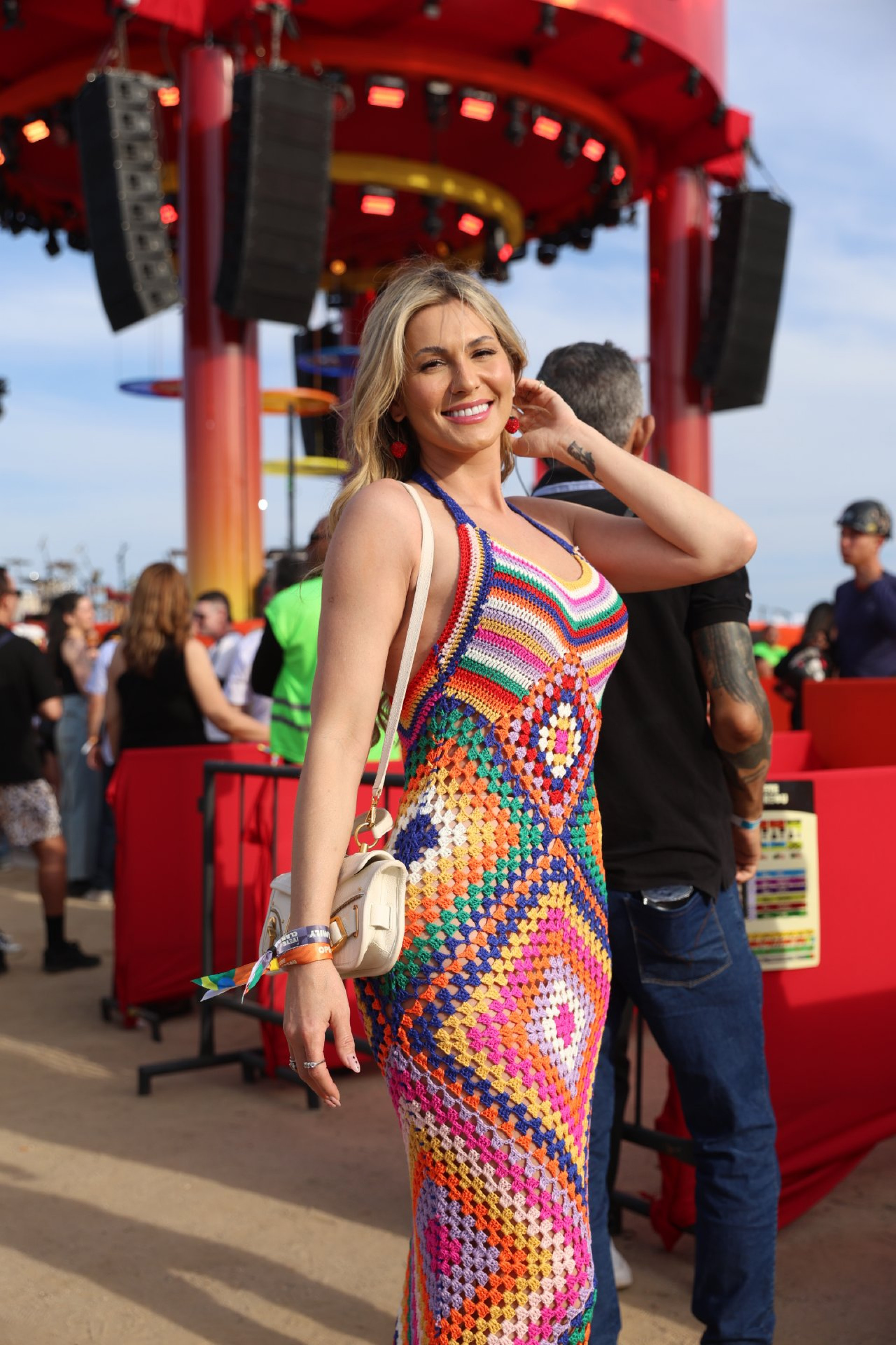 Livia Andrade chega para show Ivete Clareou na Marina da Glória  - Daniel Pinheiro/Brazil News