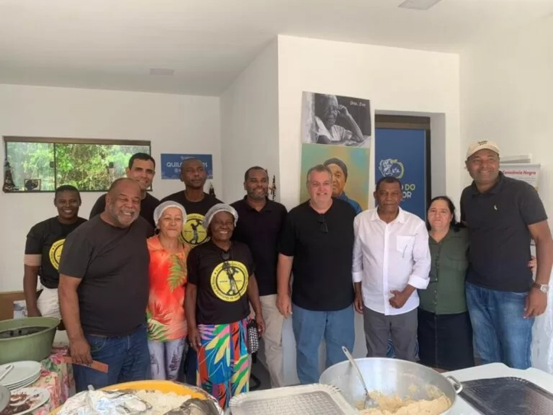 Prefeito Alexandre Martins (REP) e secretários participam das comemorações - Ascom