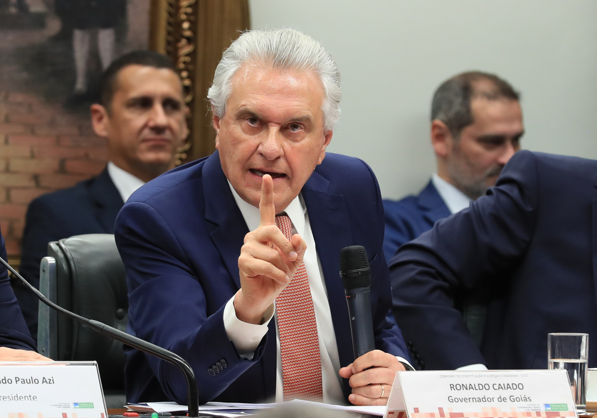 Caiado e Zema apoiam decisão do governo Trump sobre PCC e CV
