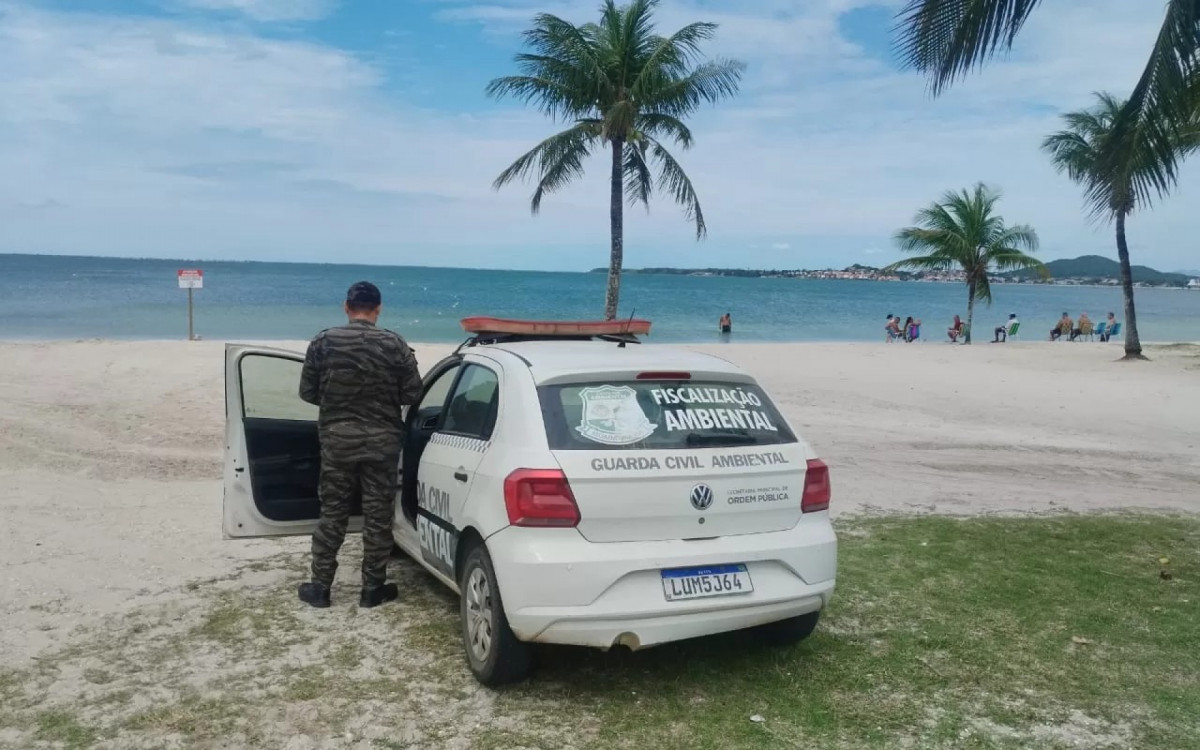 Guarda Ambiental desmonta estrutura de churrasco irregular