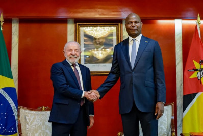 Lula assina acordos de cooperação entre Brasil e Moçambique