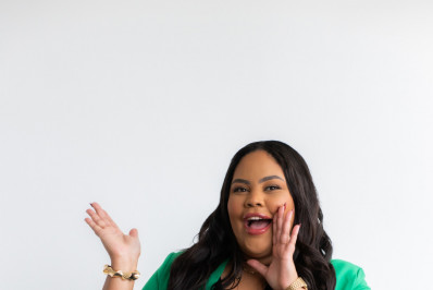 Pátio Alcântara promove Black Friday com influenciadora Carol, do perfil Ih, Achei