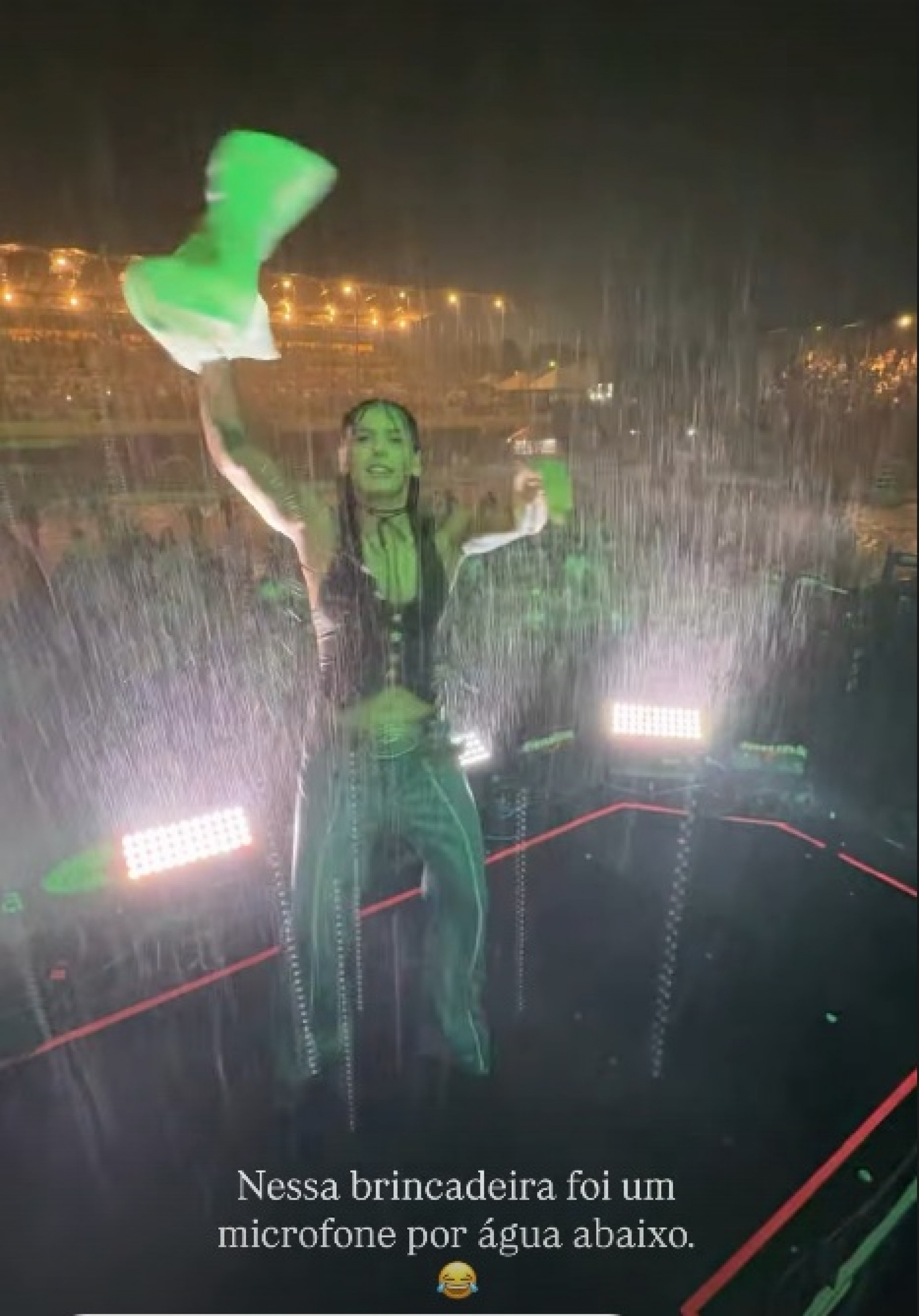 Ana Castela faz show sob forte temporal em Assis, São Paulo - Reprodução / Instagram