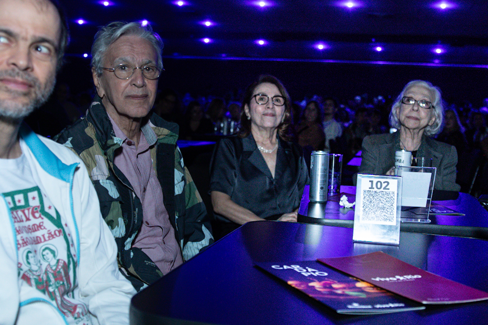Caetano Veloso e Fernanda Montenegro assistem ao show de Carminho - Victor Chapetta / BrazilNews